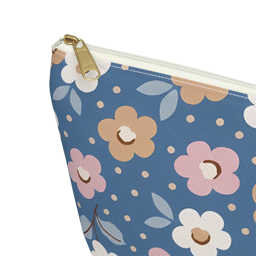 Retro Daisy Floral Accessory Pouch | T-Bottom Cosmetic Bag